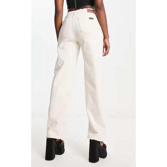 NWT CALVIN KLEIN Cotton High Rise 90s Fit Straight Leg Ecru Jeans Size 16 33 - Picture 2 of 11